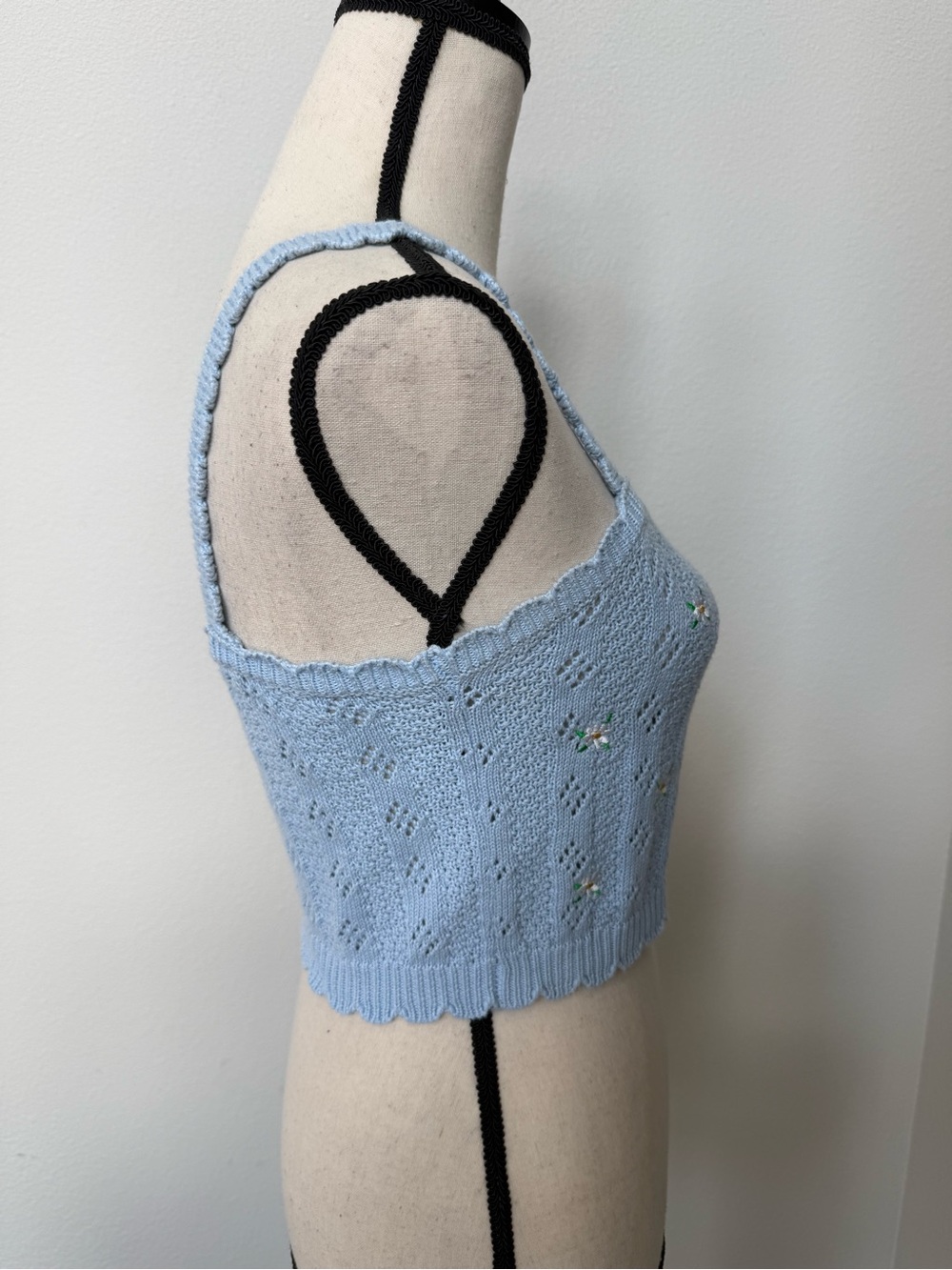 Sky and Sparrow Light Blue Daisy Knit Cropped Tank - Picture 5 of 9